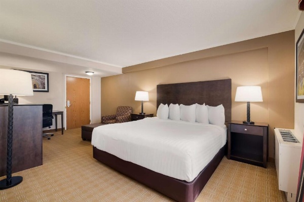 Best Western University Inn image 17