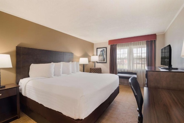Best Western University Inn image 18