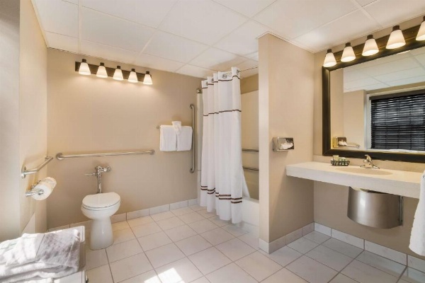 Best Western University Inn image 28